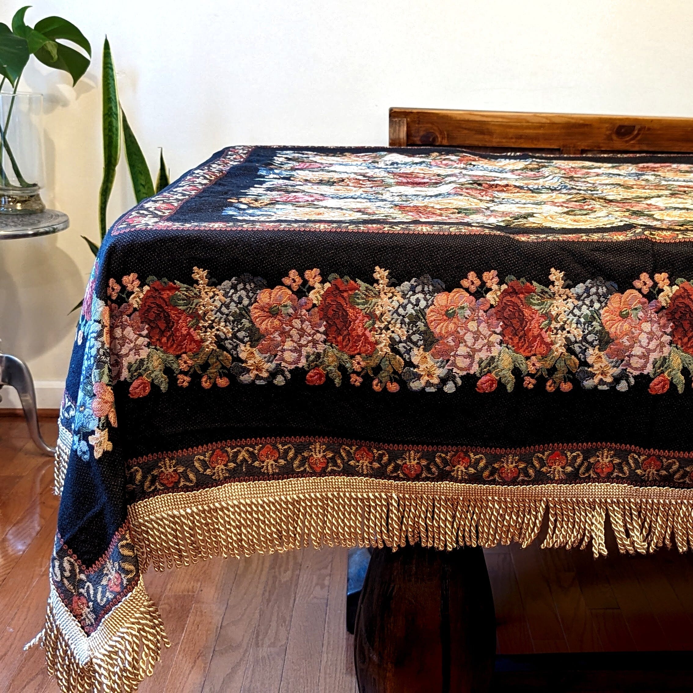 Tache Country Rustic Floral Black Midnight Awakening Tablecloth (3089BL)-0