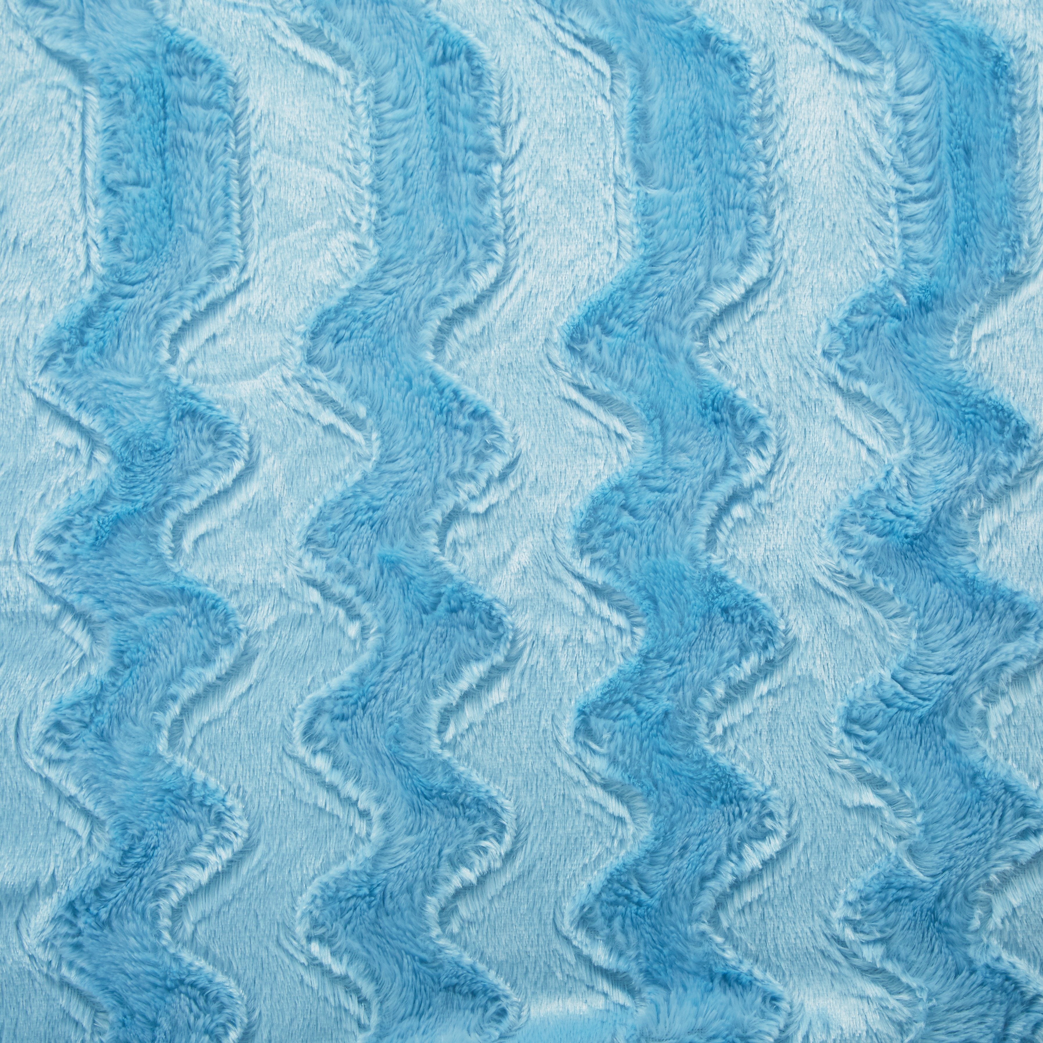 Tache Faux Fur Blue Sky Soft Throw Blanket (#8)