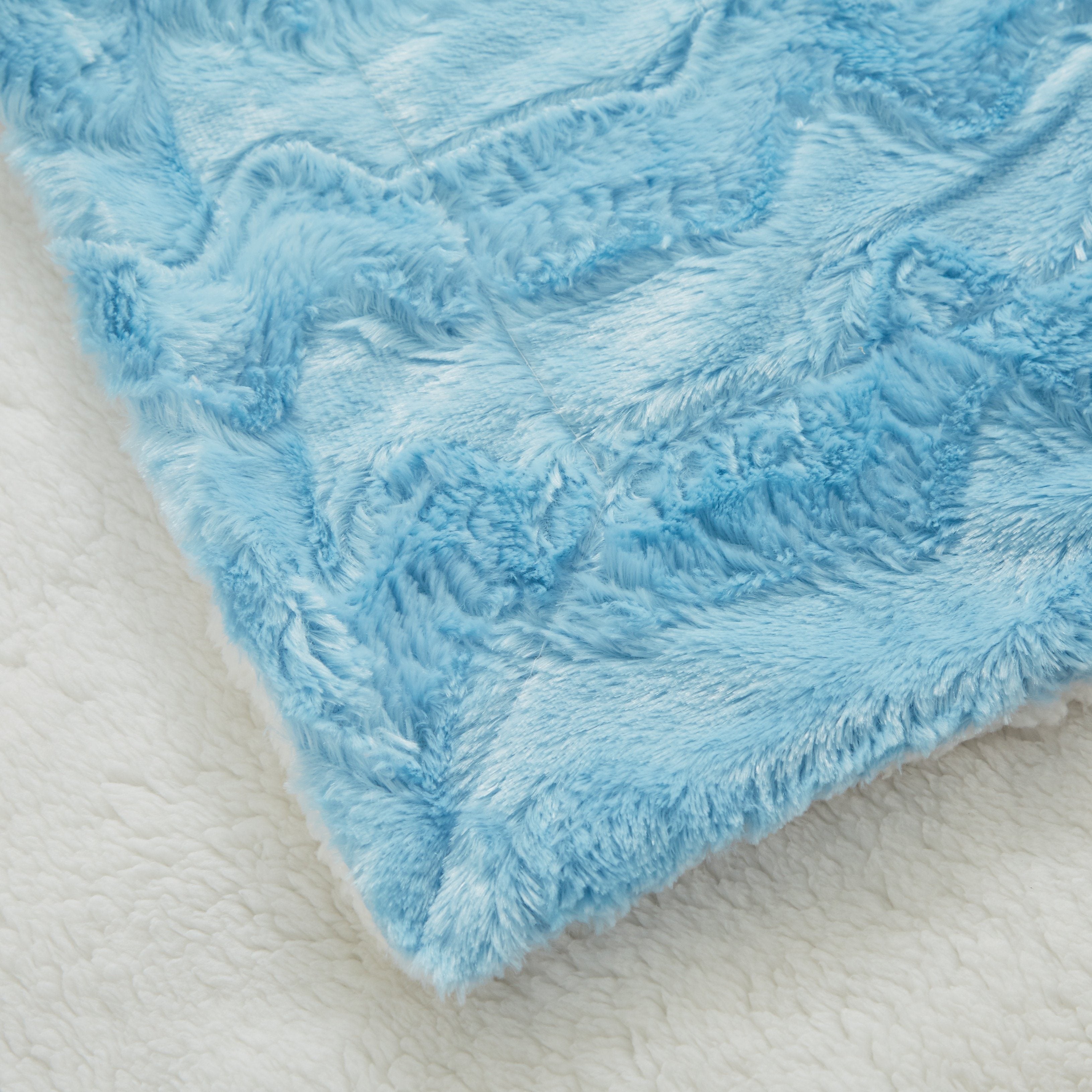Tache Faux Fur Blue Sky Soft Throw Blanket (#8)