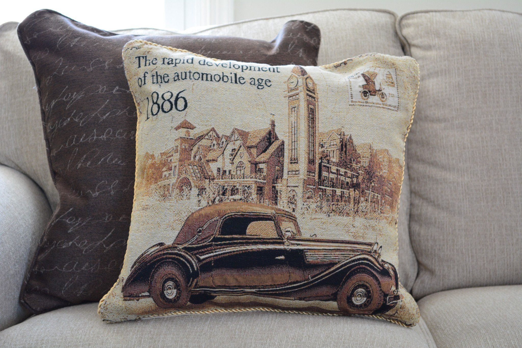 Tache Drive Benz into Town Big Ben London Postcard Vintage Throw Pillow Cover (16543)-1